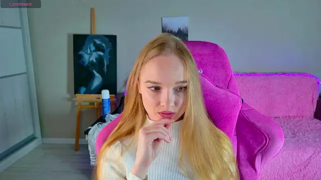 Shawty Mia online show from 11-28-25, 02:28