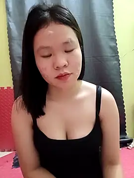 Snapshot of lananhh00 chatting on 10-30-25, 12:25 lananhh00 online show from 10-30-25, 12:25