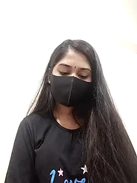 Green LaDY66 online show from 11-29-25, 06:35