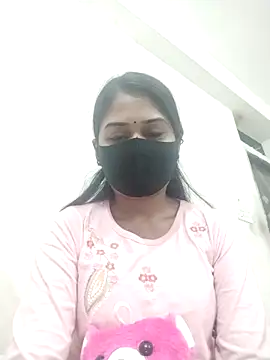 Green LaDY66 online show from 11-30-25, 06:58