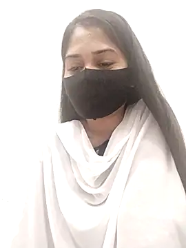 Green LaDY66 online show from 11-17-25, 06:06