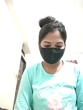 Green LaDY66 online show from 12-16-25, 04:28