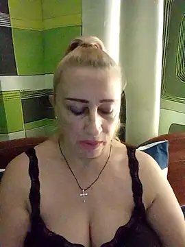 Esenia505 online show from 12-16-25, 03:11