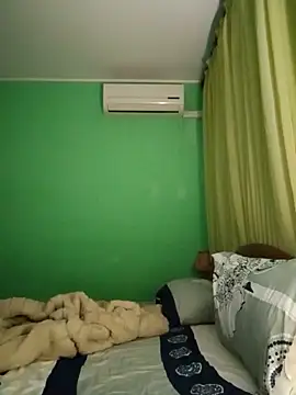 Esenia505 online show from 10-30-25, 04:15