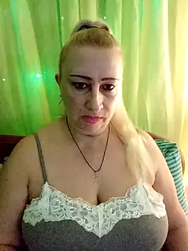 Esenia505 online show from 01-16-26, 04:05