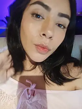 Sara-215 online show from 04-15-26, 05:35