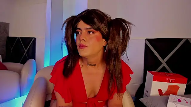 Yordan Curvyhot online show from 12-18-25, 07:50