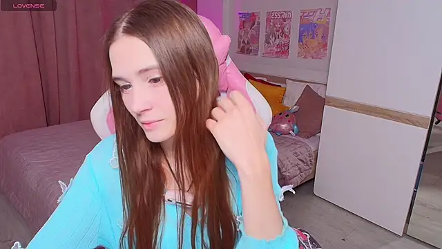 Hana Flo  online show from 11-24-25, 02:06