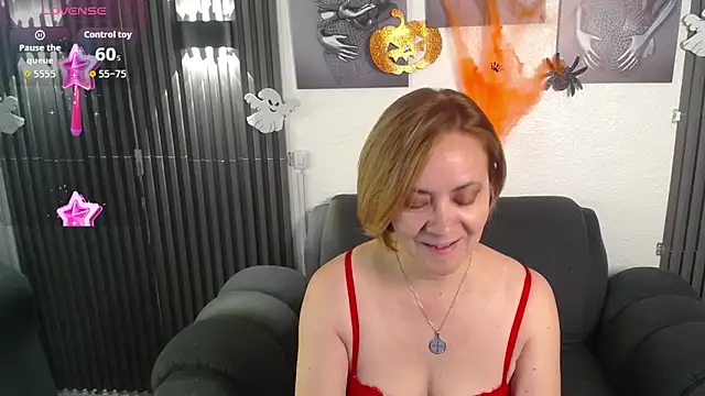 Sophia Lane  online show from 10-30-25, 12:58