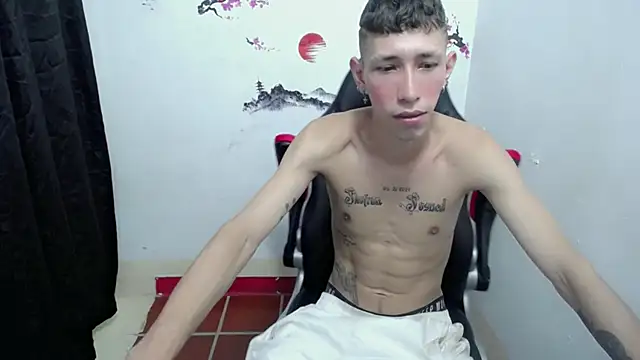 The latin boy online show from 10-28-25, 07:13