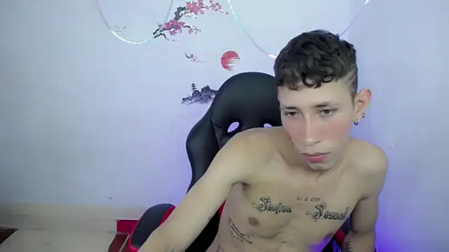 The latin boy online show from 11-17-25, 07:18