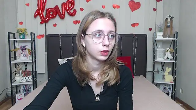 TracyLll online show from 02-20-26, 06:10