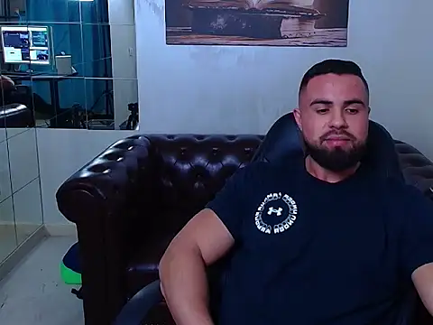 HayesWood online show from 12-22-25, 05:51