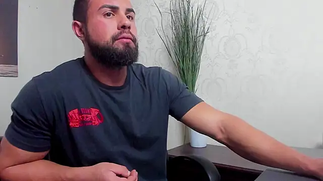 HayesWood online show from 11-23-25, 05:28