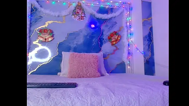 Girls from medellin online show from 12-17-25, 03:11