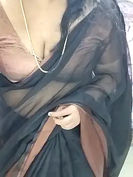 Snapshot of tamil_chitra12 chatting on 10-31-25, 12:35 tamil chitra12 online show from 10-31-25, 12:35