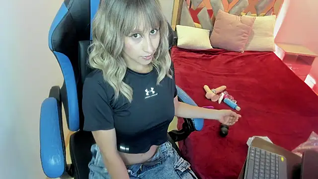 Julietta01 online show from 11-23-25, 03:16