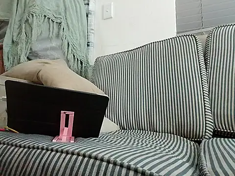 THOMMONSTER5299 online show from 11-18-25, 10:02