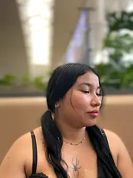 Snapshot of Vickybon chatting on 10-28-25, 08:19 Vickybon online show from 10-28-25, 08:19