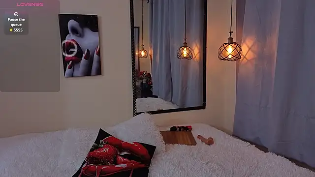 Flor Gil online show from 02-06-26, 04:30