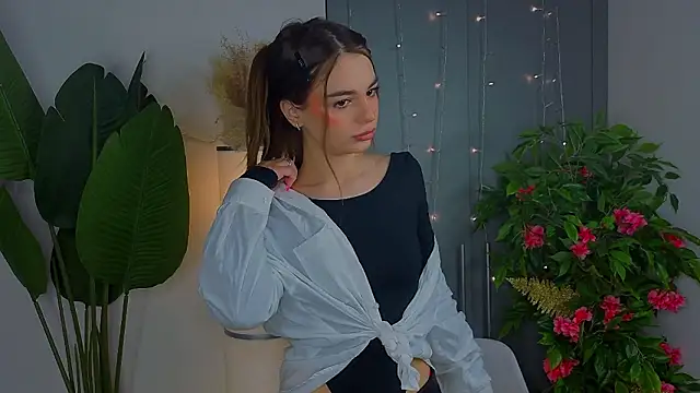 LauraHansil online show from 03-07-26, 07:52