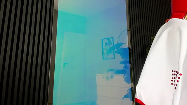 Snapshot of Sassy_Annee chatting on 10-31-25, 10:16 Sassy Annee online show from 10-31-25, 10:16