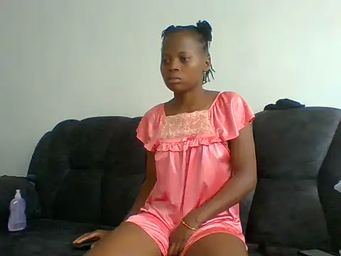 Snapshot of Spicyit2 chatting on 05-26-26, 10:46 Spicyit2 online show from 05-26-26, 10:46