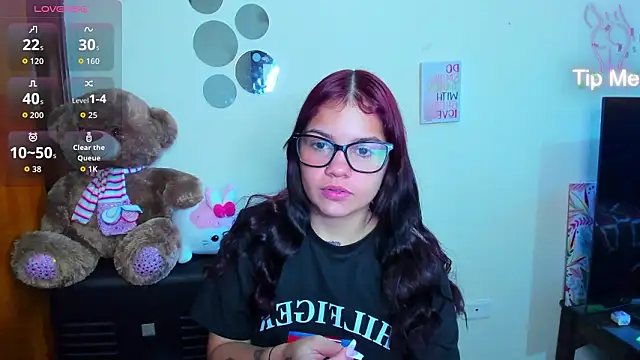 Emma boo online show from 02-26-26, 04:18