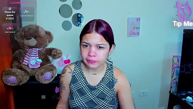 Emma boo online show from 04-04-26, 04:46