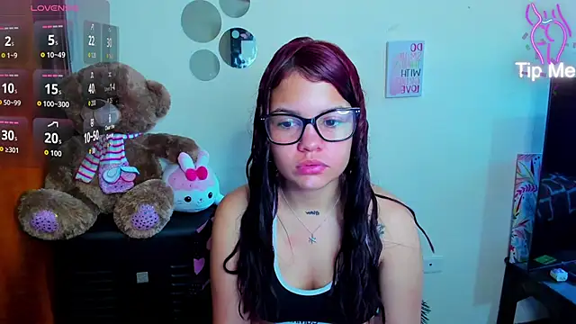 Emma boo online show from 03-04-26, 01:52