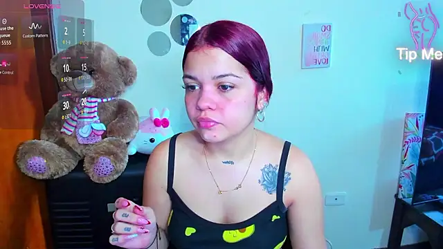 Emma boo online show from 03-24-26, 03:01