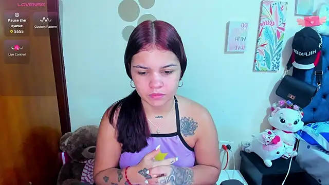 Emma boo online show from 11-12-25, 11:58