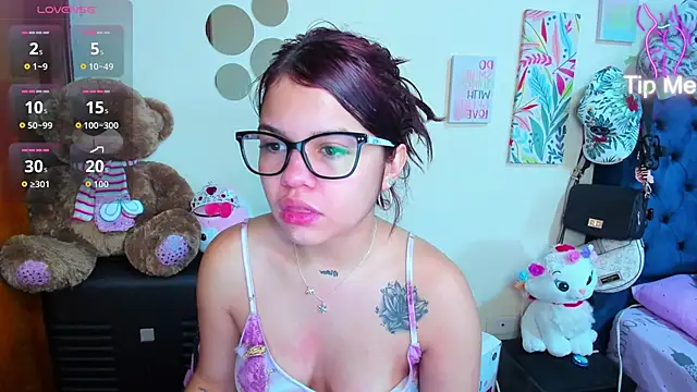 Emma boo online show from 01-08-26, 04:02