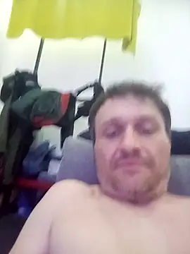 Snapshot of Caliguy36 chatting on 02-19-26, 10:29 Caliguy36 online show from 02-19-26, 10:29