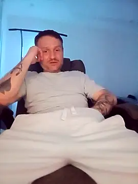 Snapshot of Caliguy36 chatting on 03-18-26, 11:48 Caliguy36 online show from 03-18-26, 11:48