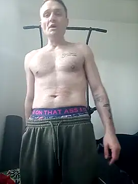 Snapshot of Caliguy36 chatting on 03-13-26, 02:33 Caliguy36 online show from 03-13-26, 02:33