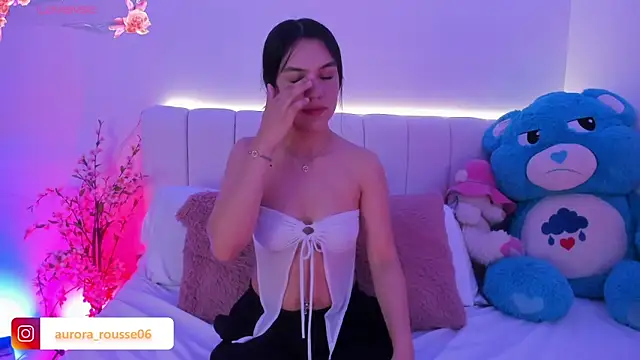 aurora rousse online show from 03-30-26, 03:08