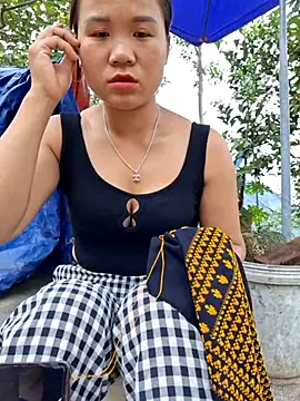 soccute online show from 10-29-25, 06:34