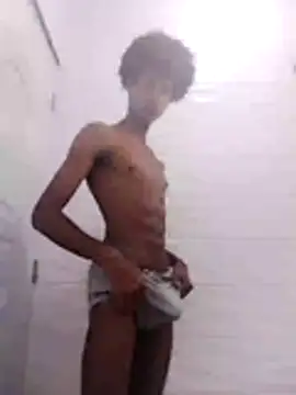 Snapshot of skinniyGabriel chatting on 11-02-25, 02:11 skinniyGabriel online show from 11-02-25, 02:11