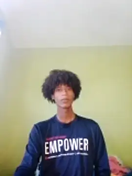 Snapshot of skinniyGabriel chatting on 11-03-25, 12:31 skinniyGabriel online show from 11-03-25, 12:31