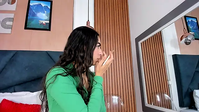 Ivy Spicy online show from 03-18-26, 07:48