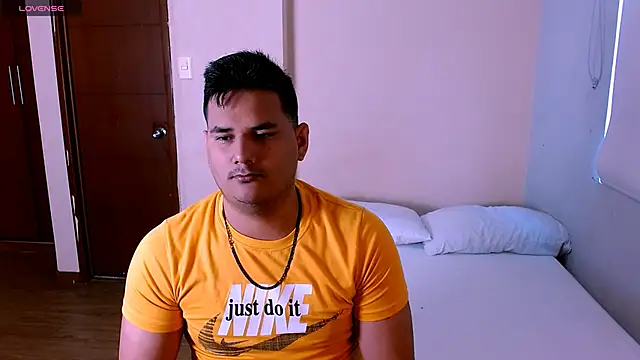 KingMoreno1 online show from 10-30-25, 12:58