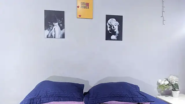 sexynova 93 online show from 01-12-26, 07:53