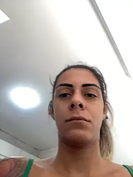 Snapshot of sabrinaneves chatting on 04-22-26, 02:13 sabrinaneves online show from 04-22-26, 02:13