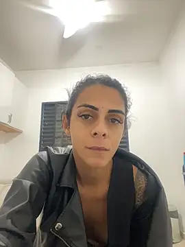 Snapshot of sabrinaneves chatting on 06-12-26, 03:21 sabrinaneves online show from 06-12-26, 03:21