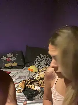 sabrinaneves online show from 12-14-25, 01:17