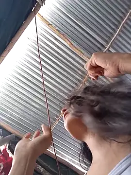 Soymaia online show from 12-18-25, 02:32