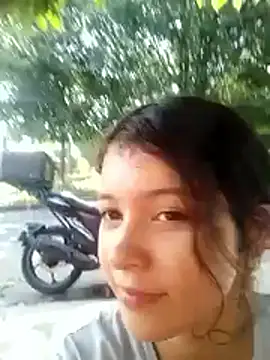 Soymaia online show from 11-26-25, 02:06