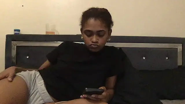 Coffeesyrup69 online show from 11-17-25, 02:37