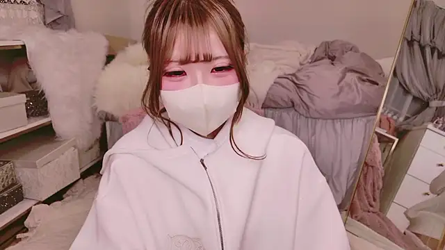 Snapshot of Ichiru_xsc chatting on 02-21-26, 01:24 Ichiru xsc online show from 02-21-26, 01:24